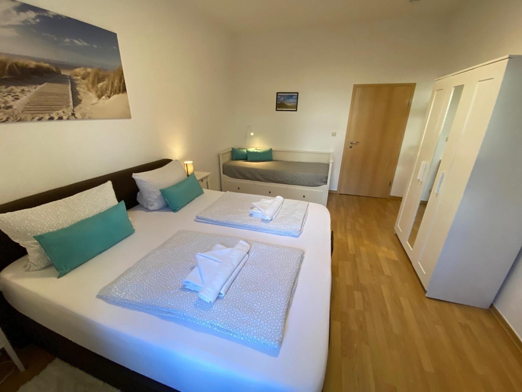 Zur Schleuse - Ferienwohnung Bis 6 Personen Mit Gem Garten Rostock Eksteriør bilde